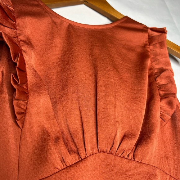 Express Ruffled Sleeveless Rust top - Picture 2 of 4